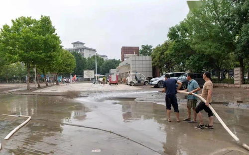 暴雨中的河南，风雨同舟，人间有爱