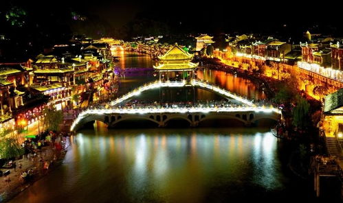 凤凰古城旅游攻略，在沱江边的时光里，寻找沈从文笔下的边城