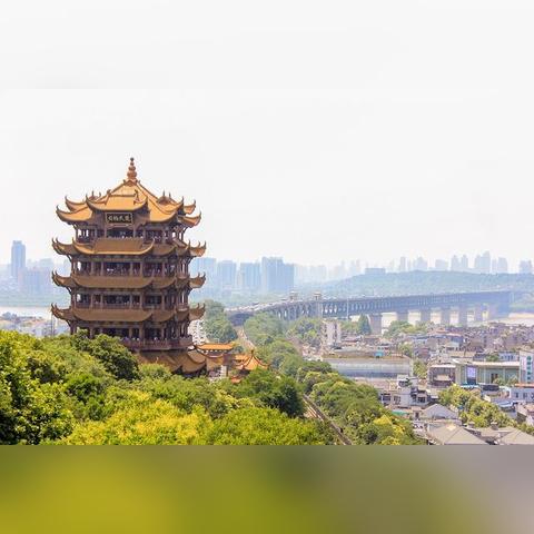 武汉30天天气预报，提前知晓冷暖，春秋从容应对